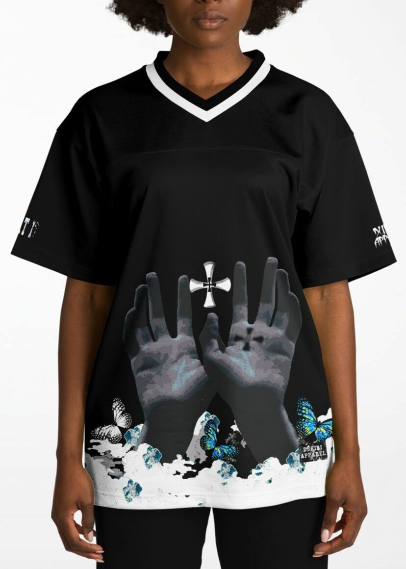 dukiri-apparel-09-Crusader-Black-Football-streetwear-Jersey-woman-front